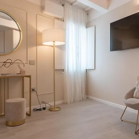 Residenza Isotta 3* Римини